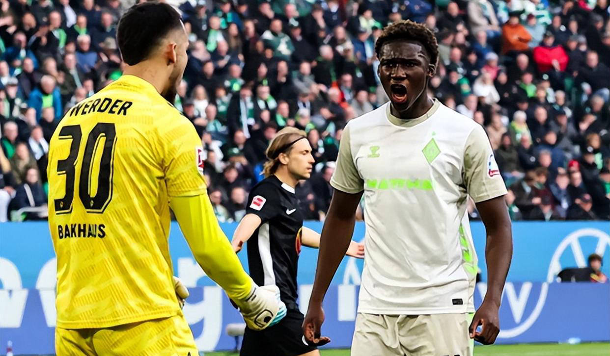 18岁德甲防线新星崛起，身价飙升至4500万欧，五大豪门争相抢购